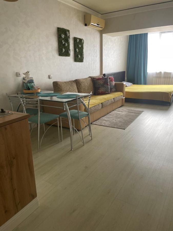 Арбат Apartment Almatı Dış mekan fotoğraf