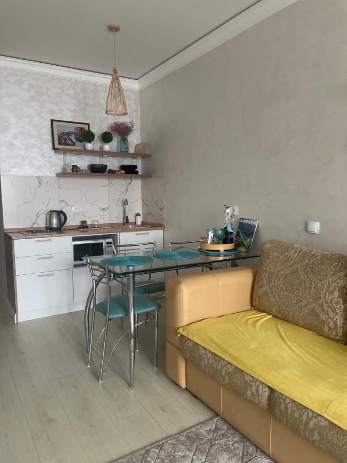 Арбат Apartment Almatı Dış mekan fotoğraf