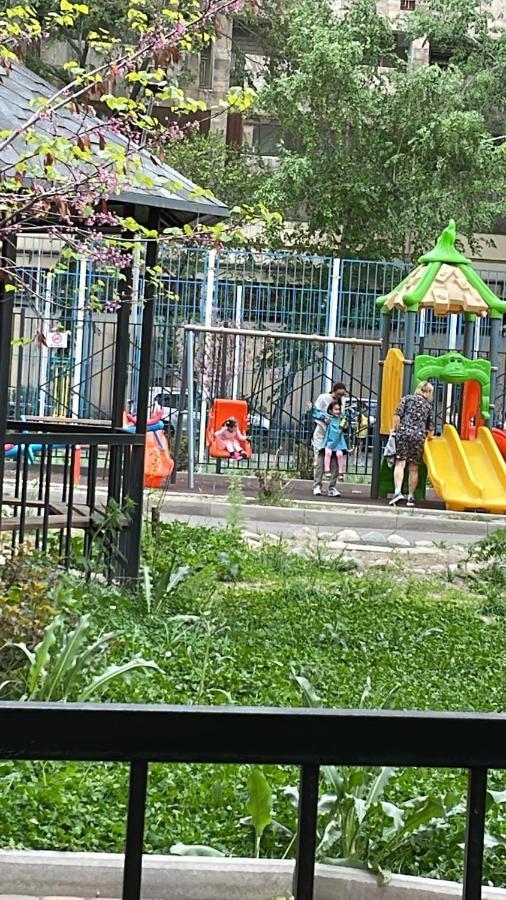 Арбат Apartment Almatı Dış mekan fotoğraf